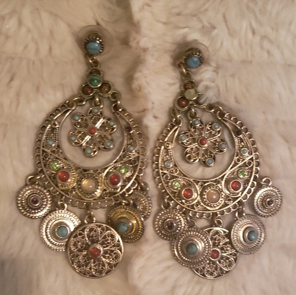 Earrings - Picture 4 of 4